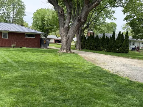 344 Greenacres Dr, Springfield, OH 45504 photo 6