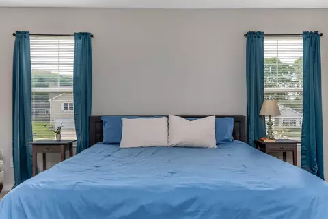 Bedroom - 386 Kells Ct E, Newark, OH 43055 photo 2 of 4