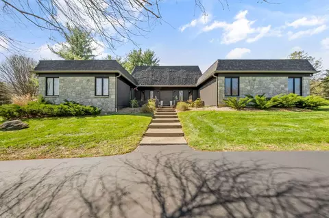 1201 Carriage Rd, Powell, OH 43065