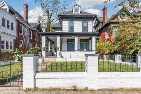 1570 E Long St #1572, Columbus, OH 43203