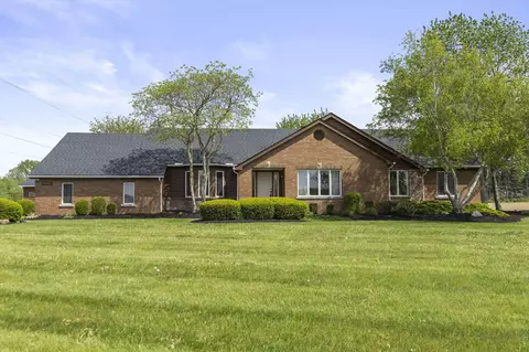 6002 Bowen Rd, Canal Winchester, OH 43110