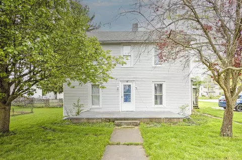 160 N Clayton St, Centerburg, OH 43011
