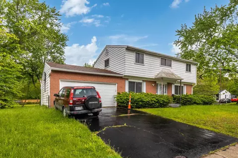 5203 Quincy Dr, Columbus, OH 43232
