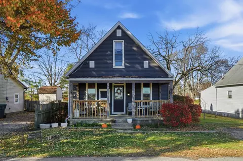 7947 Cherry St, Thurston, OH 43157