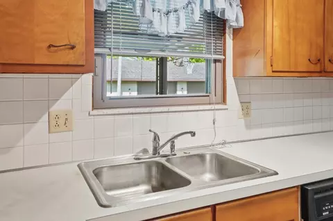 Kitchen - 9661 Welch, Orient, OH 43146 photo 3 of 5