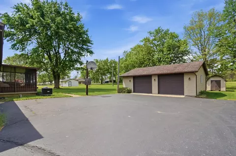 Exterior - 9661 Welch, Orient, OH 43146 photo 9 of 10