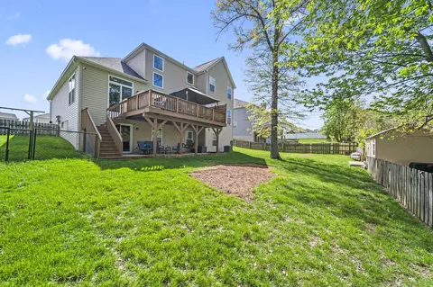 Exterior - 502 Rolling Acre Dr, Lithopolis, OH 43136 photo 8 of 17