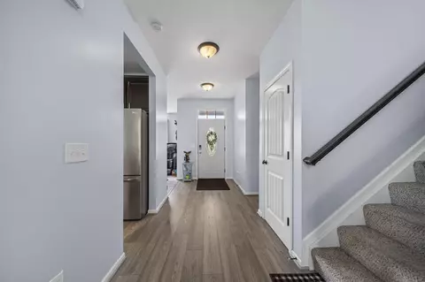 Entry Way - 502 Rolling Acre Dr, Lithopolis, OH 43136 photo 1 of 8