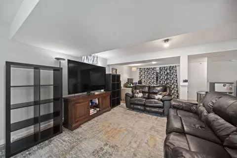 Living - 502 Rolling Acre Dr, Lithopolis, OH 43136 photo 2 of 3