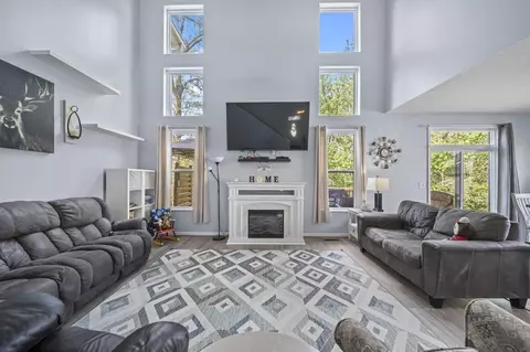 Living - 502 Rolling Acre Dr, Lithopolis, OH 43136 photo 1 of 3