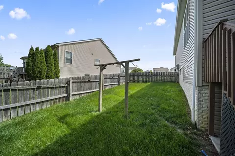 Exterior - 502 Rolling Acre Dr, Lithopolis, OH 43136 photo 17 of 17