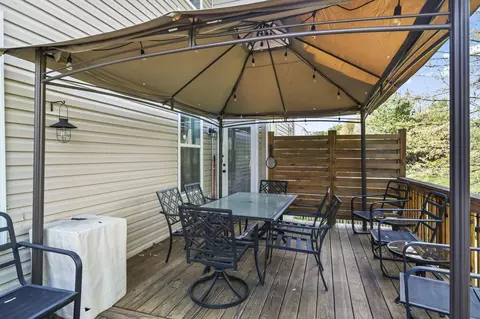 Exterior - 502 Rolling Acre Dr, Lithopolis, OH 43136 photo 5 of 17