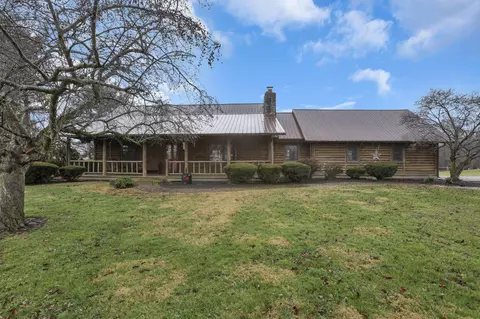 3591 Richland Rd NE, Pleasantville, OH 43148