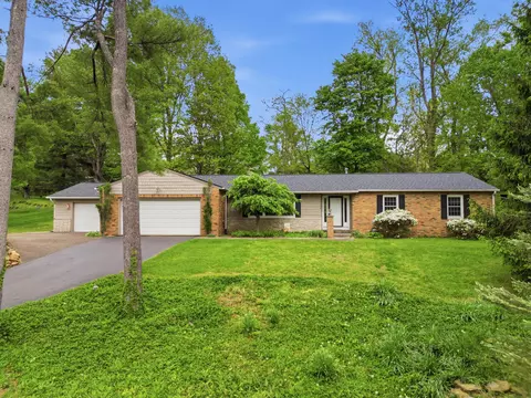 1722 Red Oak Dr NE, Lancaster, OH 43130
