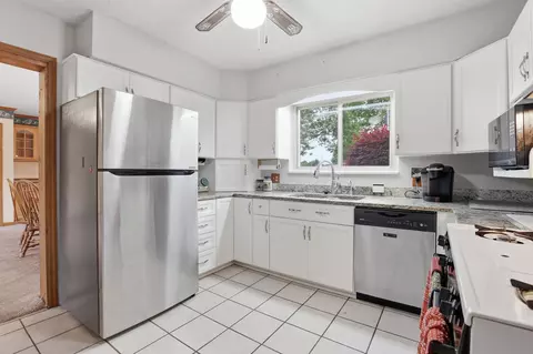 Kitchen - 1003 Lynwood Ave, Circleville, OH 43113 photo 1 of 4