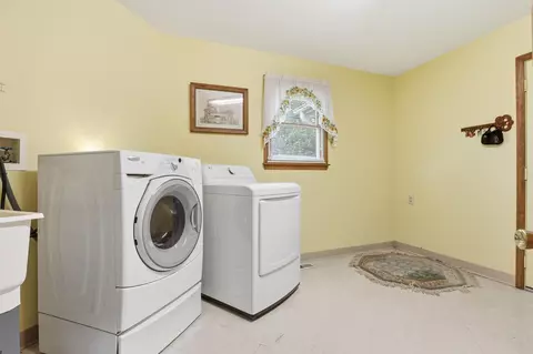 Other - 1003 Lynwood Ave, Circleville, OH 43113 photo 4 of 6