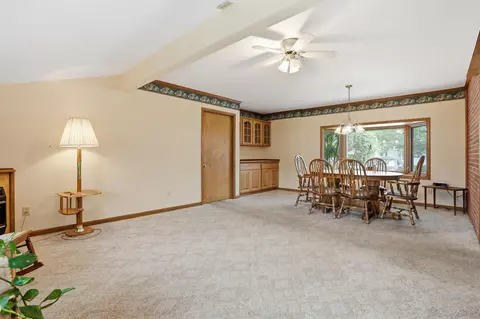 Dining - 1003 Lynwood Ave, Circleville, OH 43113 photo 3 of 3