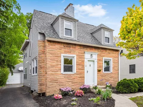 519 E Torrence Rd, Columbus, OH 43214