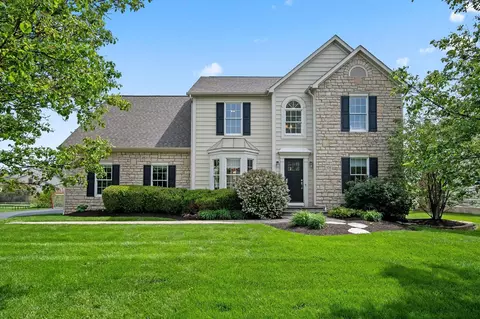 9281 Marlebury End, Powell, OH 43065