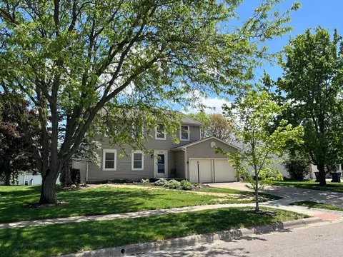 4438 Heather Ridge Dr, Hilliard, OH 43026