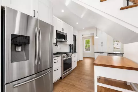 Kitchen - 334 E Morrill Ave, Columbus, OH 43207 photo 3 of 4