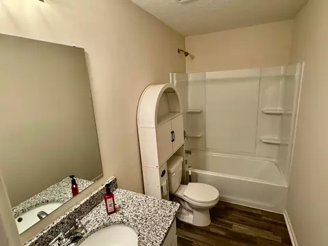 Bath - 1902 Erika Dr, Springfield, OH 45503 photo 3 of 3