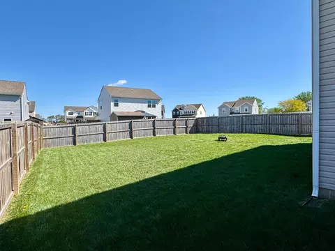 Exterior - 1902 Erika Dr, Springfield, OH 45503 photo 4 of 4