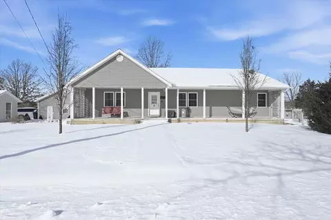 13731 Saw Mill Rd, Hillsboro, OH 45133