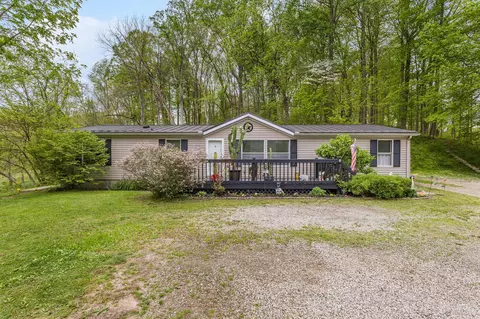 10541 Clearport Rd SW, Amanda, OH 43102