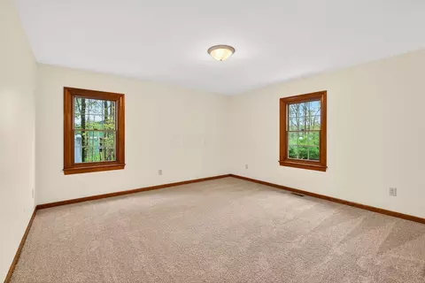 Bedroom - 1978 Timberlake Dr, Delaware, OH 43015 photo 6 of 10