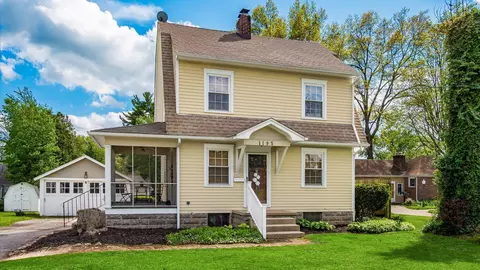 1195 W Main St, Newark, OH 43055