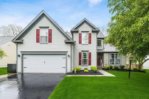 163 Fox Glen Dr W, Pickerington, OH 43147
