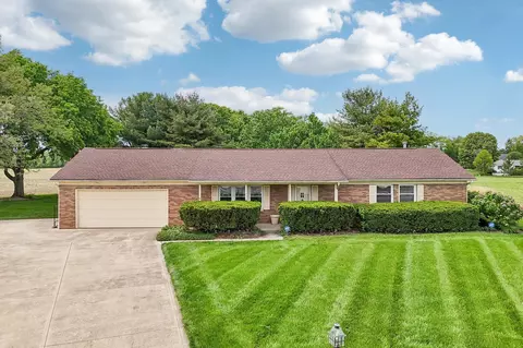 676 Fairlawn Dr, Circleville, OH 43113