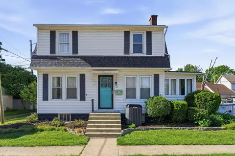 69 Cherry St, Ashville, OH 43103