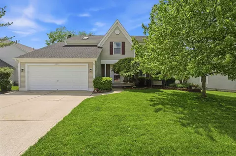 5233 Nightshadow Dr, Westerville, OH 43081