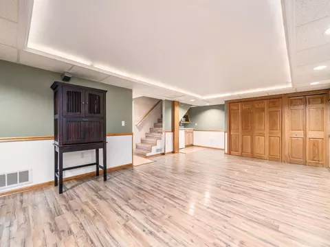 Living - 3186 Mountview Rd, Columbus, OH 43221 photo 6 of 7