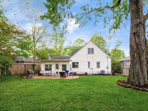 Exterior - 3186 Mountview Rd, Columbus, OH 43221 photo 8 of 10