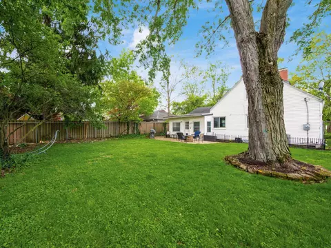 Exterior - 3186 Mountview Rd, Columbus, OH 43221 photo 6 of 10