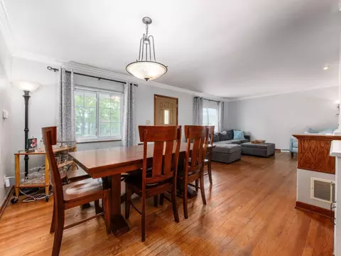 Dining - 3186 Mountview Rd, Columbus, OH 43221 photo 3 of 4