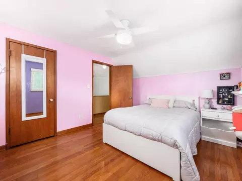 Bedroom - 3186 Mountview Rd, Columbus, OH 43221 photo 5 of 7