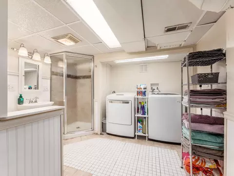 Other - 3186 Mountview Rd, Columbus, OH 43221 photo 8 of 10