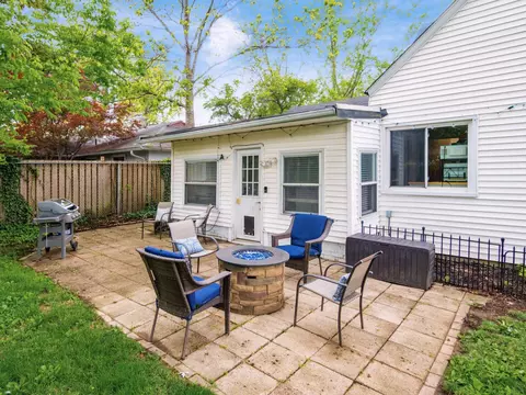 Exterior - 3186 Mountview Rd, Columbus, OH 43221 photo 4 of 10