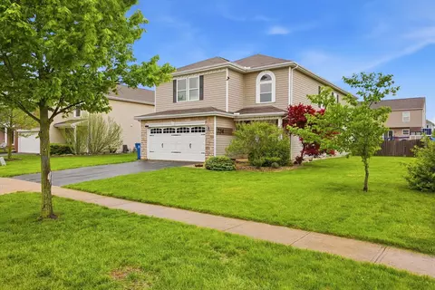 734 Corbel Dr, Marysville, OH 43040