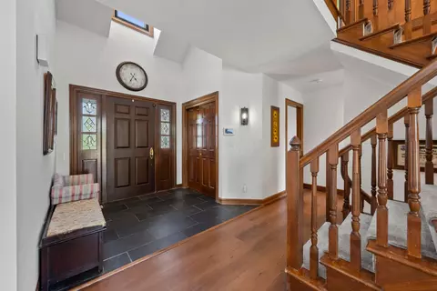 Entry Way - 19 Browning Ct, Dublin, OH 43017 photo 2 of 14