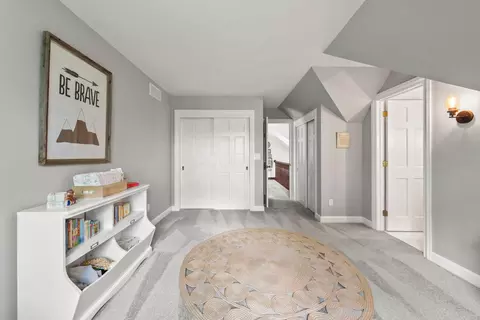 Entry Way - 19 Browning Ct, Dublin, OH 43017 photo 11 of 14