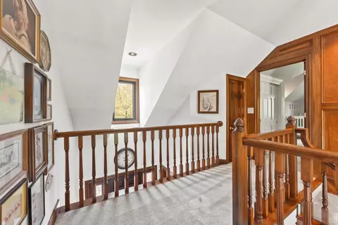 Entry Way - 19 Browning Ct, Dublin, OH 43017 photo 9 of 14