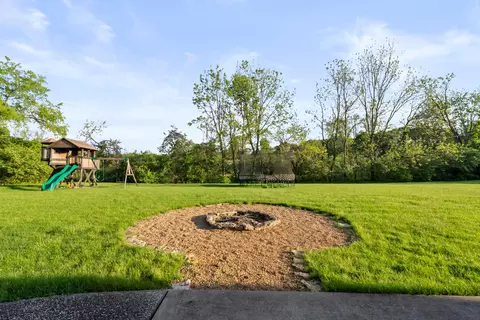 Exterior - 19 Browning Ct, Dublin, OH 43017 photo 18 of 24