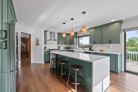 Kitchen - 19 Browning Ct, Dublin, OH 43017 photo 5 of 12