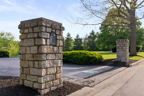 Exterior - 19 Browning Ct, Dublin, OH 43017 photo 5 of 24