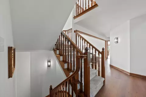 Entry Way - 19 Browning Ct, Dublin, OH 43017 photo 13 of 14